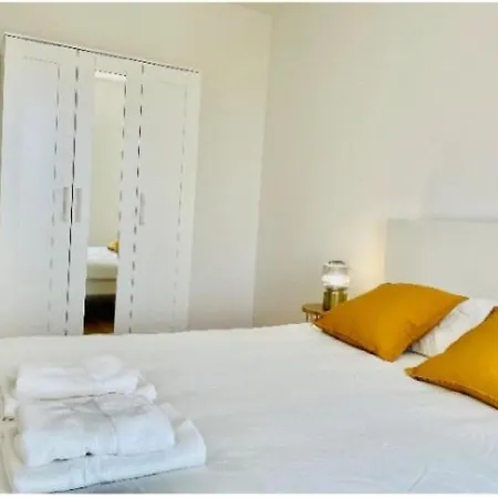 1br With Terrace & Parking In Apartment *
